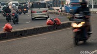 Sampah rumah tangga seperti plastik dan sayuran mendominasi.