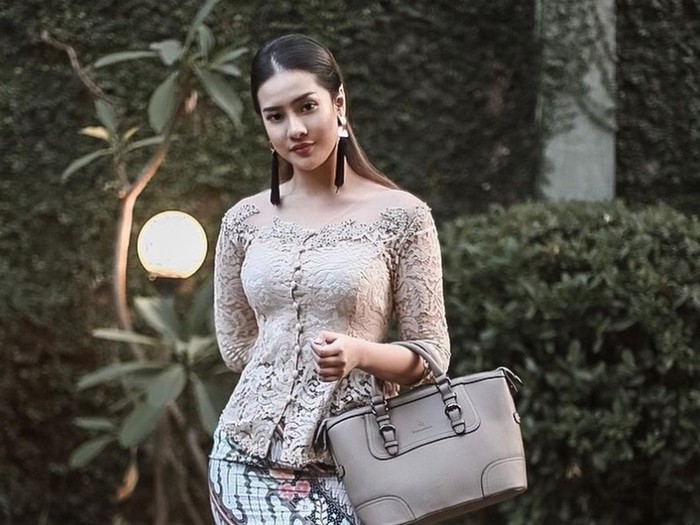 Anya Geraldine