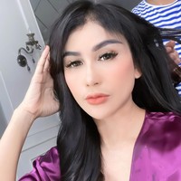 Beberapa waktu lalu pedangdut Bebizie tampak mengunjungi rumah milik almarhum Bibi Ardiansyah dan Vanessa Angel. Kedatangannya itu untuk menjenguk anak dari Vanessa dan Bibi, Gala Sky. Foto: Instagram/@bebizie