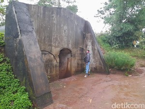Menapaki Benteng Pasir Kolecer Pertahanan Belanda di Sumedang