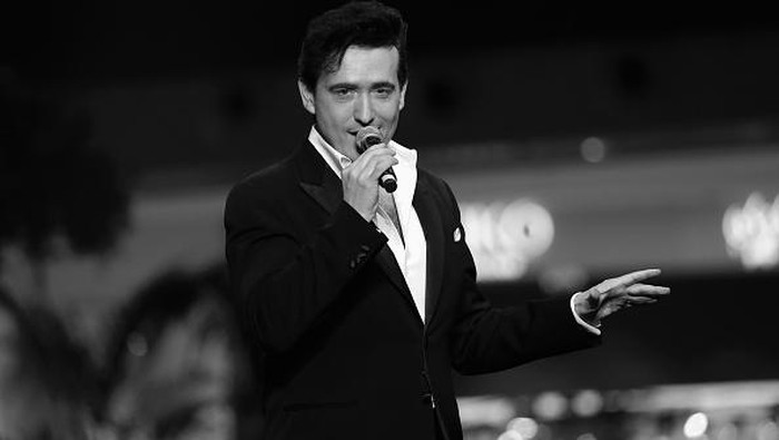 DOHA, QATAR - APRIL 08: (EDITORS NOTE: Image has been converted to black and white.) Carlos Marin of Il Divo during the Grand Opening of The Mall of Qatar at Mall of Qatar on April 8, 2017 in Doha, Qatar.  (Photo by John Phillips/Getty Images for Mall of Qatar)