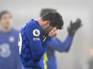 Masalah Chelsea: Oper, Oper, Oper, Nggak Gol