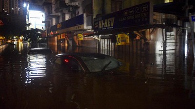 Deretan Mobil yang Jadi Korban Banjir di Malaysia