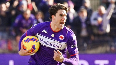 Dusan Vlahovic, Penyama Rekor Ronaldo yang Dilirik Man City & Arsenal