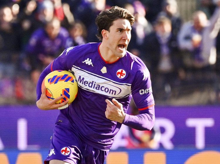 Dusan Vlahovic, Penyama Rekor Ronaldo yang Dilirik Man City & Arsenal