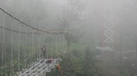 Pembangunan jembatan gantung tersebut diharapkan dapat mempermudah akses bagi warga yang tinggal di kampung terpencil Girpasang serta mendukung pengembangan pariwisata di kawasan tersebut.  