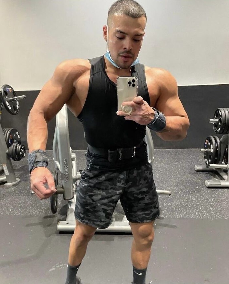 fotoinet terlalu banyak editan bukannya keren jadi aneh