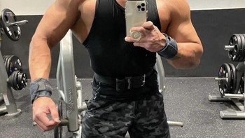 Badan kekar tapi kok kakinya kecil. Foto: Boredpanda