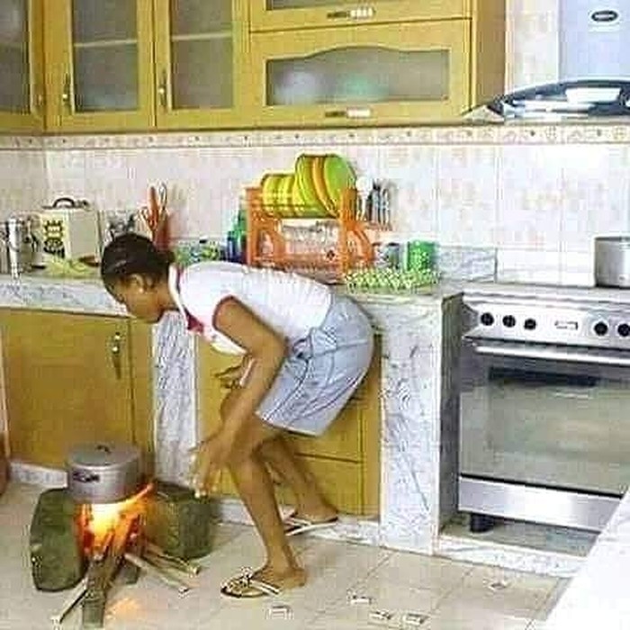 Nggak Kepikiran! 10 Netizen Ini Punya Konsep Dapur yang Terlalu Kreatif