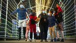 Gemerlap Penuh Harap Sambut Natal di Berbagai Belahan Dunia
