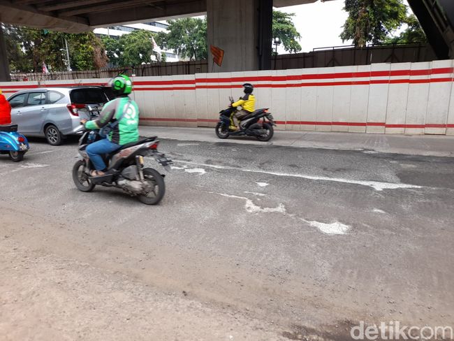 Jl HR Rasuna Said, Jakarta Selatan, kondisi terakhir 20 Desember 2021. (Marteen Ronaldo Pakpahan/detikcom)