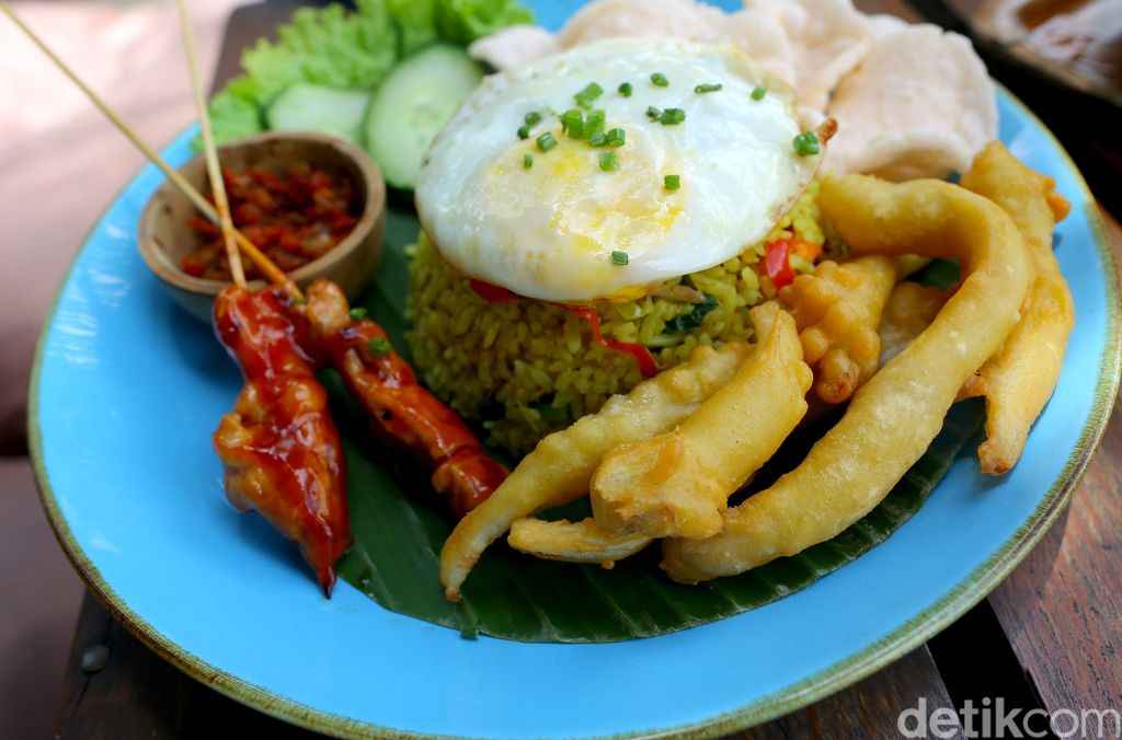 Makan di Kelapa Muda Ubud, Bali bikin Syahdu