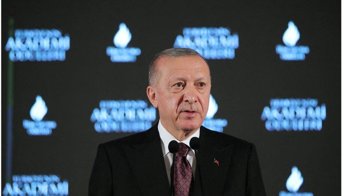 Mata uang Turki anjlok ke titik terendah, Presiden Erdogan tetap tak mau naikkan suku bunga karena bertentangan dengan keyakinannya sebagai Muslim