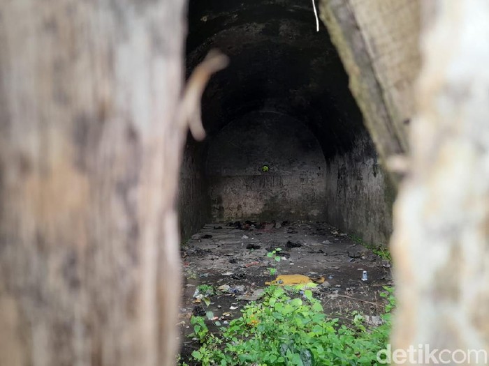 Melihat bangunan misterius di Sumedang yang disebut goa peteng