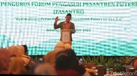 Gus Muhaimin menjelaskan keberhasilan pesantren tersebut juga berdampak besar bagi eksistensi pesantren putri yang memiliki santri tak kalah banyak dari santri putra. Melalui Fasantri, dia meyakini pesantren bisa lebih mandiri dan berjaya menghadapi beragam persoalan.