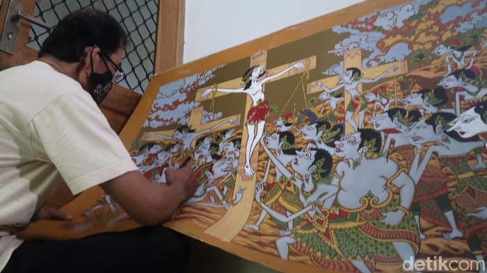 Pelukis Bantul Ini Raup Cuan lewat Seni Wayang Berbalut Rohani