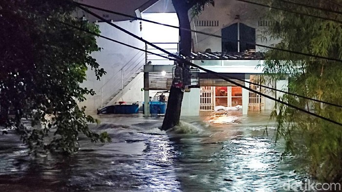 Penampakan Bangunan di Mampang Kebanjiran