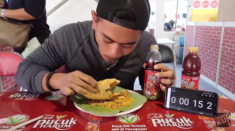 5 Bukti Rekor Makan Tercepat Tanboy Kun