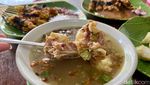 Di Tebet Ada Warung Sate Kelapa khas Surabaya yang Legendaris