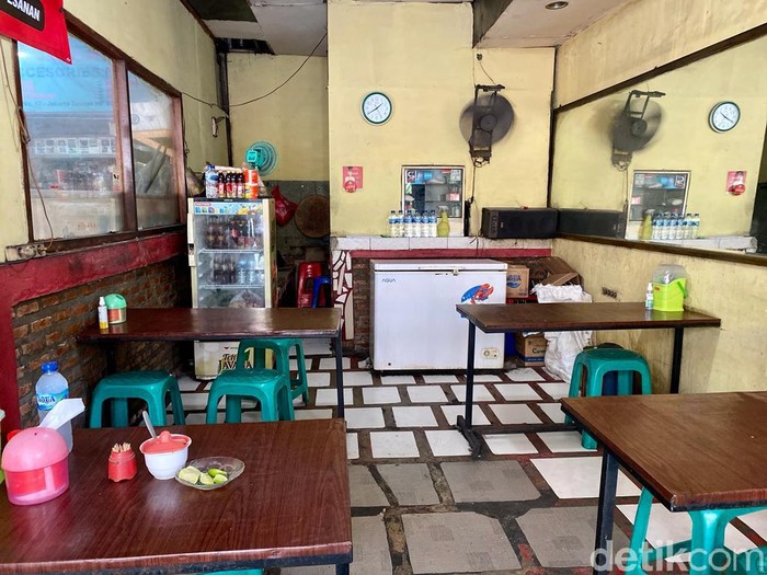 Sate kelapa warung Suramadu Sate kelapa warung Suramadu