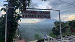Potret Taman Fathan Hambalang yang Viral di Medsos