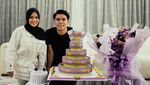 Thariq Halilintar Dikabarkan Dekat dengan Fuji, Intip Momennya Saat Makan Bareng