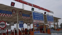Menurut John akses menuju Bandara Kertajati akan jauh lebih mudah saat Tol Cisumdawu telah sepenuhnya terkoneksi hingga ke jalan tol akses tersebut. Karena kata dia, melalui Tol Cisumdawu jarak dan waktu dari Bandung menuju Kertajati akan jauh terpangkas.