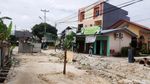 Tanam Pisang Warga Protes Jalan Rusak di Pekanbaru