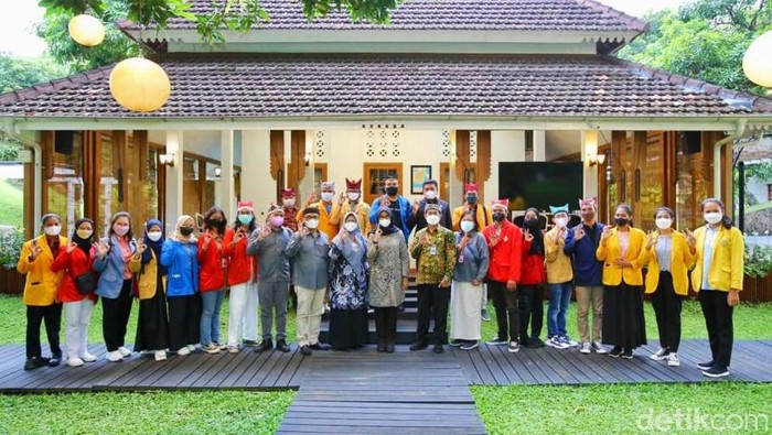 13 mahasiswa ikut program Pertukaran Mahasiswa Merdeka Dalam Negeri