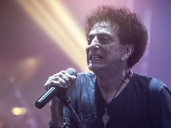 Genap 80 Tahun, Ahmad Albar Ogah Pensiun Main Musik Sampai Akhir Hayat!