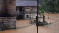 Banjir Bandang Terjang 3 Desa di Lahat Sumsel, 1 Jembatan Hancur