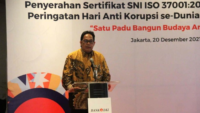Bank DKI meraih Sertifikat SNI ISO 37001:2016. Sertifikat ini mengatur tentang sistem manajemen anti penyuapan atau yang dikenal dengan istilah SMAP.
