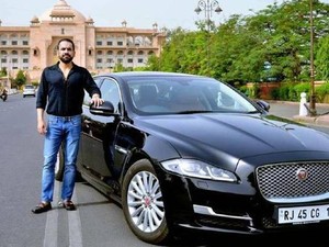 Salut! Dari Tukang Tambal Ban Kini Jadi Pemilik Jaguar dan BMW