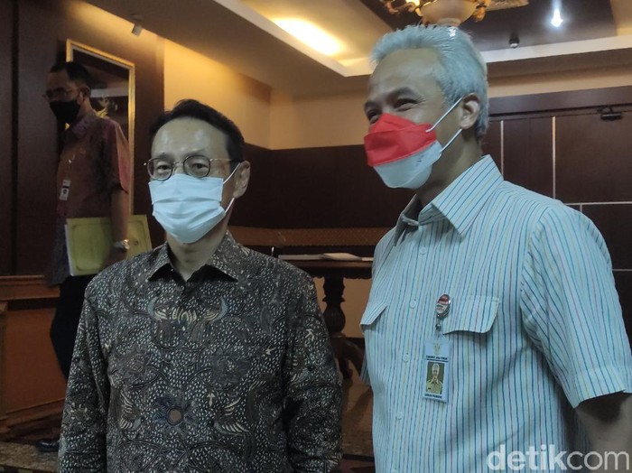 Duta Besar Jepang untuk Indonesia, Kanasugi Kenji, menemui Gubernur Jawa Tengah, Ganjar Pranowo, Selasa (21/12/2021).