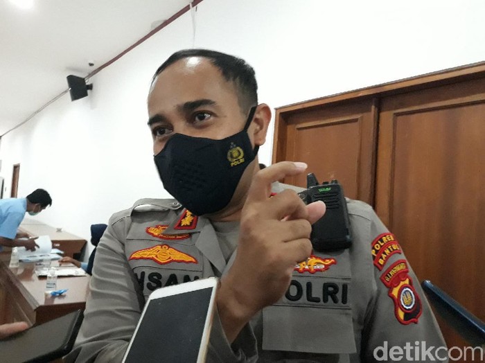 Kapolres Bantul AKBP Ihsan saat memberikan keterangan soal rekayasa arus lalu lintas selama Nataru, Selasa (21/12/2021).