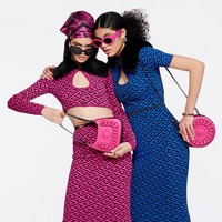 Inilah koleksi busana Versace untuk pra-musim gugur 2022. Foto: dok. Versace.