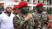 Dudung pun berharap berharap penyematan ini menjadi motivasi dalam melaksanakan tugas dan tanggung jawab pembinaan terhadap Kopassus dan TNI AD di masa depan.