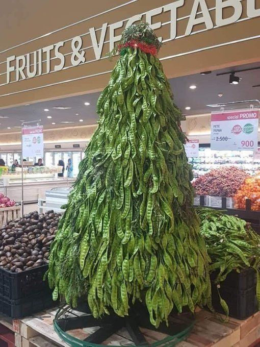 Netizen Pamer Pohon Natal Paling Mahal, Ada Pohon Minyak Goreng!