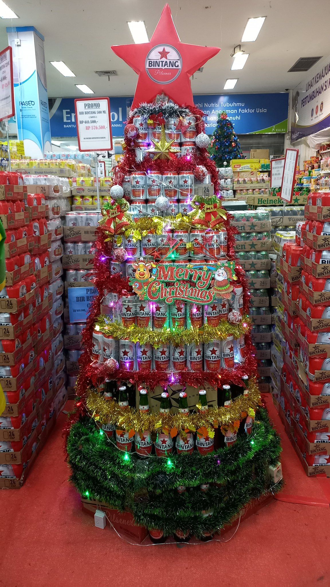 Netizen Pamer Pohon Natal Paling Mahal, Ada Pohon Minyak Goreng!