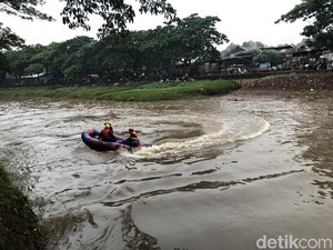 Bocah Hanyut di Gorong-Gorong Jaksel Ditemukan Tewas di Kali Jakbar