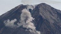 Pusat Riset Aplikasi Penginderaan Jauh Lapan - Badan Riset dan Inovasi Nasional (BRIN) mencatat Gunung Semeru mengalami perubahan bentuk di wilayah kawah hingga lereng bagian tenggara akibat aktivitas vulkanik berupa luncuran awan panas guguran.