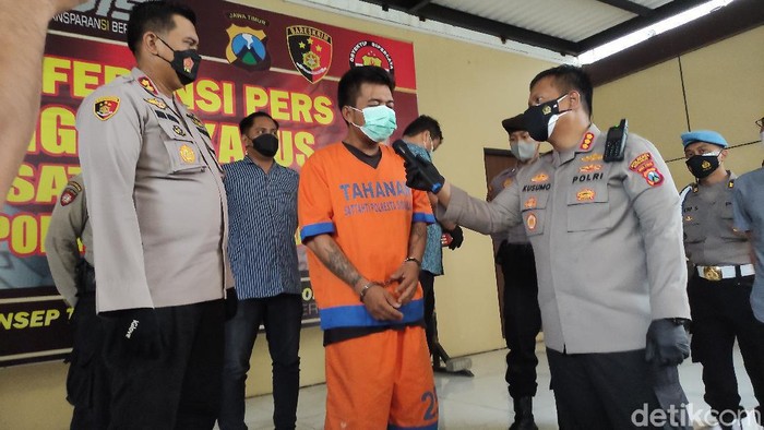 polisi gadungan