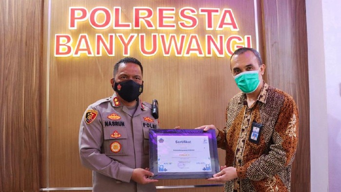 polresta banyuwangi  Terima Penghargaan Terbaik Pertama dari KPPN Banyuwangi