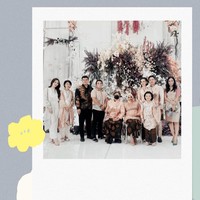 Sarah sendiri diketahui memiliki darah blasteran Indonesia dan Jerman. Walaupun demikian ternyata Sarah tetap terlihat cocok dan anggun mengenakan kebaya. Foto: Instagram/@ssarah_menzel