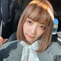 Sayaka Kanda lebih dikenal sebagai pengisi suara film Frozen versi Jepang. Dia merupakan putri dari seniman Jepang yakni aktor Masaki Kanda dan penyanyi Seiko Matsuda Foto: dok. Instagram/@sayakakanda