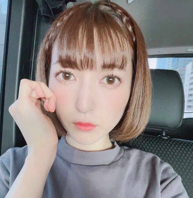 Menurut laporan media lokal, aktris dan penyanyi itu seharusnya tampil di pertunjukkan musikal My Fair Lady namun tidak muncul. Di pertunjukkan tersebut, dia bermain sebagai Eliza Dolittle. Foto: dok. Instagram/@sayakakanda