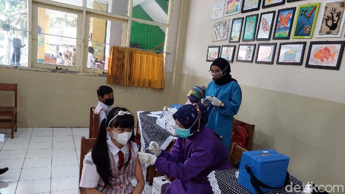 Vaksinasi anak usai 6-11 di Cimahi sudah dimulai