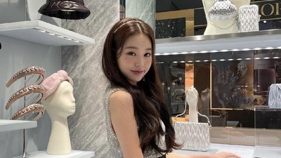 8 Foto Cantiknya Wonyoung IVE, Idol KPop yang Dijuluki It Girl Korea