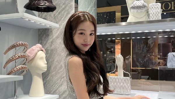 8 Foto Cantiknya Wonyoung IVE, Idol KPop yang Dijuluki It Girl Korea