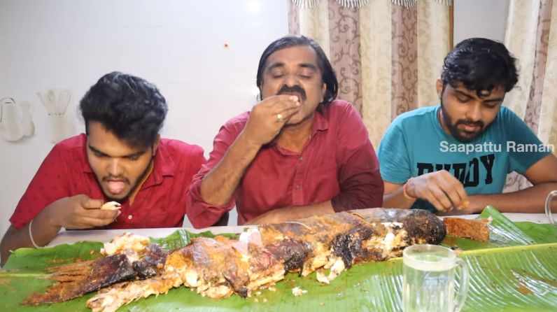 YouTuber India Mukbang Makanan Capai 10,5 Kilogram Ikan